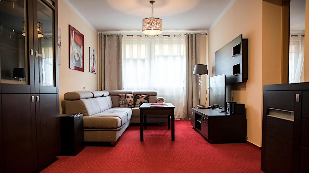 Ośrodek Wypoczynkowo Rehabilitacyjny Włókniarz Hotel Ustka Exterior foto